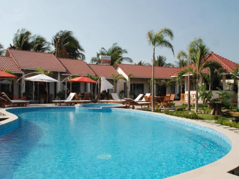 Kim Village Resort Mui Ne ファンティエット エクステリア 写真